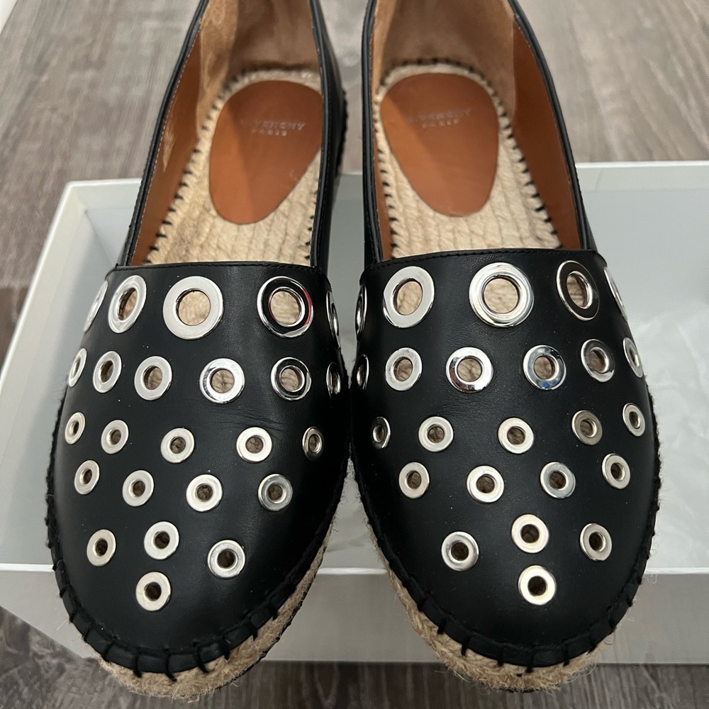 Givenchy Espadrilles Size 38 (US 8), FEELS like 37 (US 7)